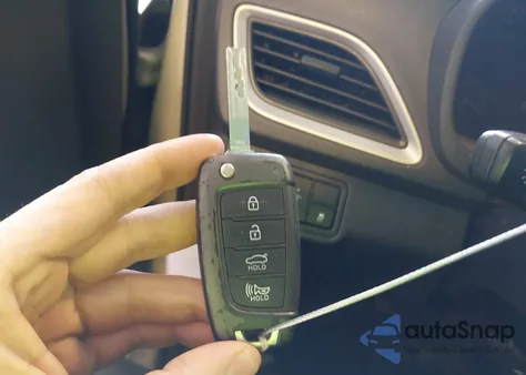 2020 Hyundai Accent Se z USA, uszkodzony, nr VIN 3KPC24A68LE099728